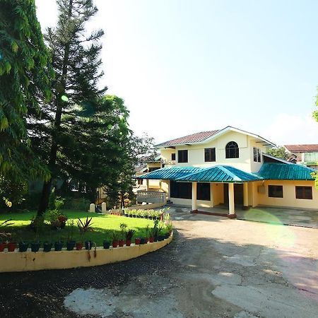 Hundred Moon Hotel Rangum Exterior foto