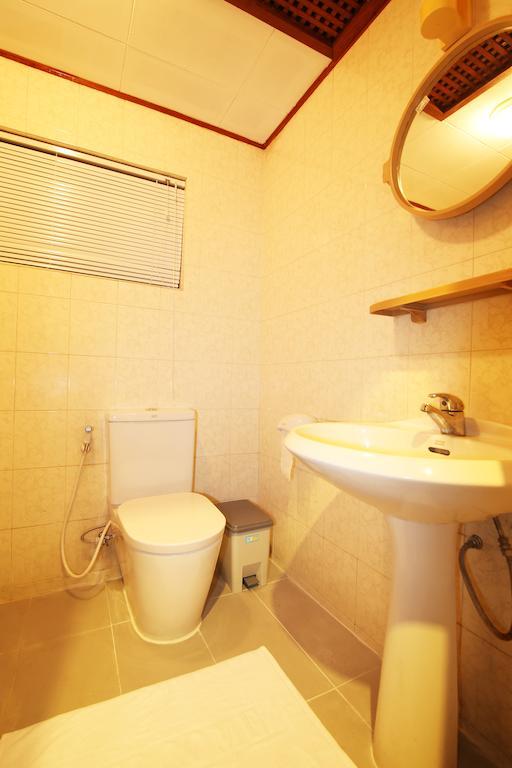 Hundred Moon Hotel Rangum Quarto foto