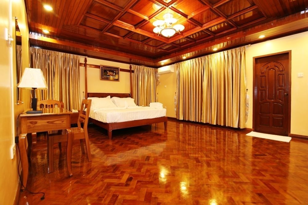 Hundred Moon Hotel Rangum Exterior foto